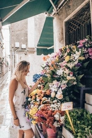 Travel Hack: How to Fly Cheaply & Avoid Baggage Fees