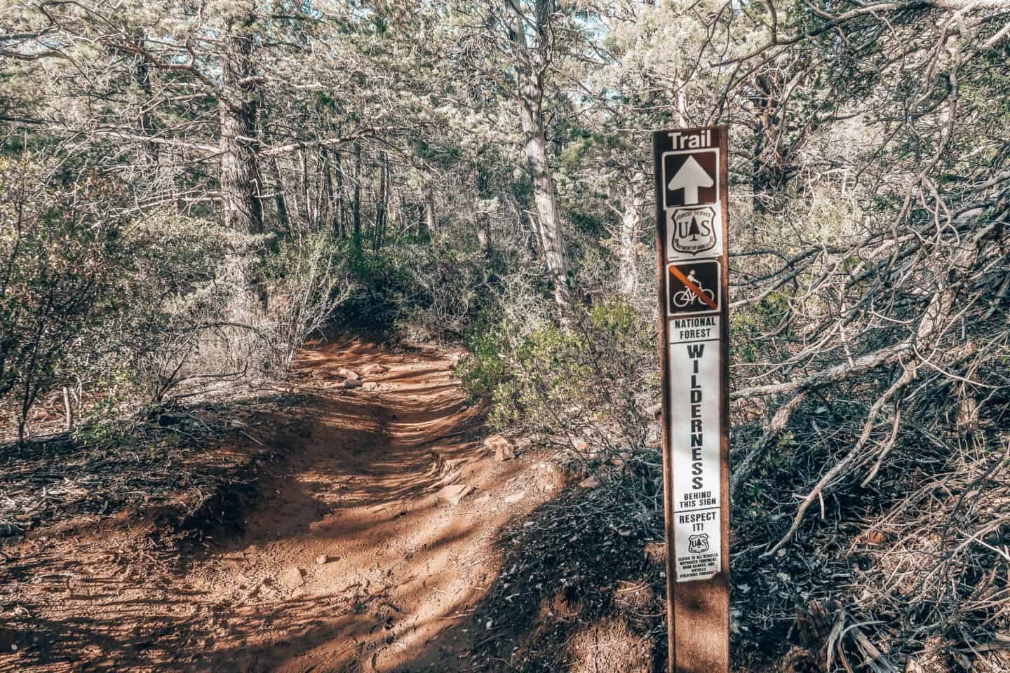 soldiers arch sign