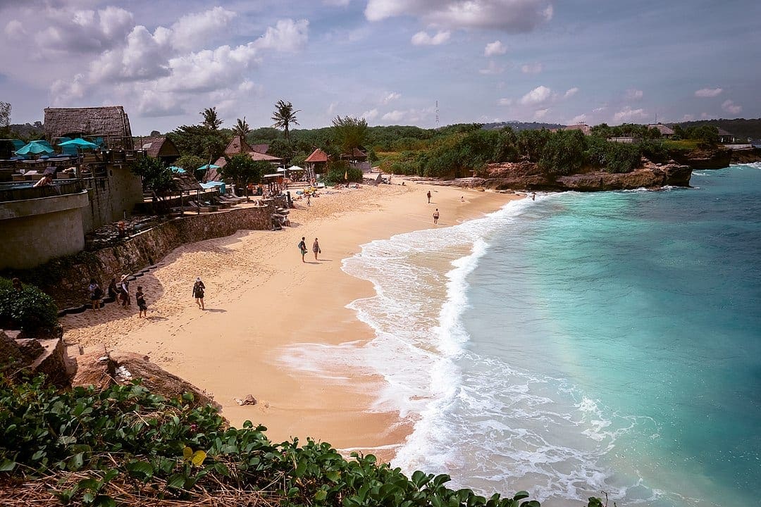 beach hopping Bali