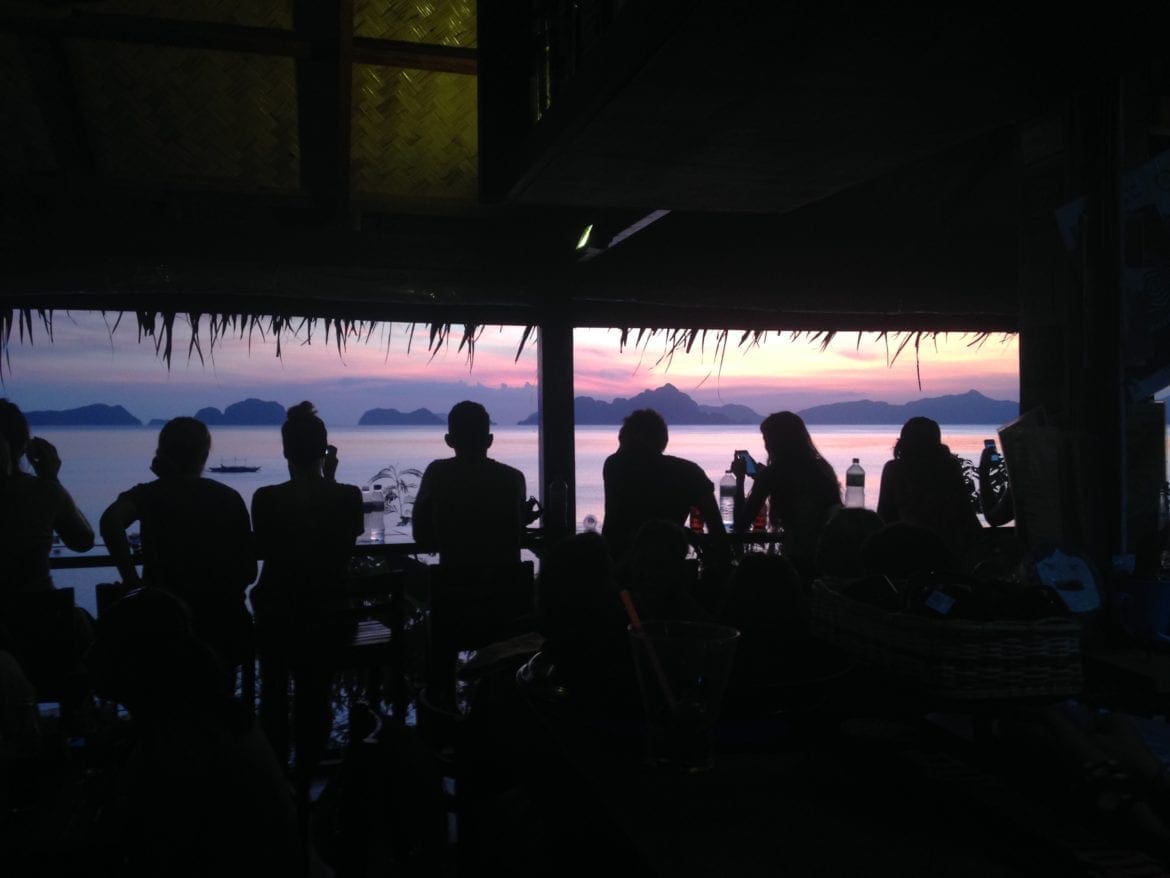 republica sunset bar