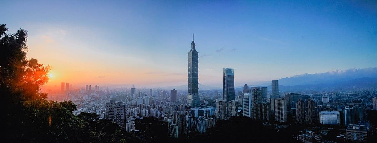 xiangshan hiking trail