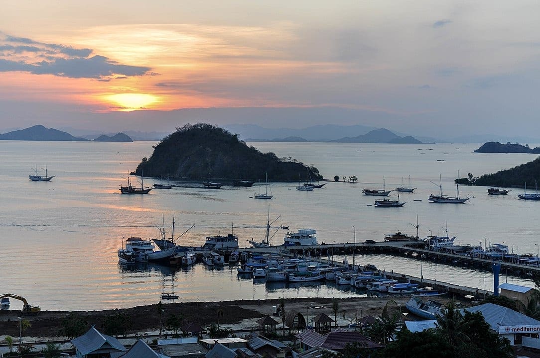 geography in Labuan bajo