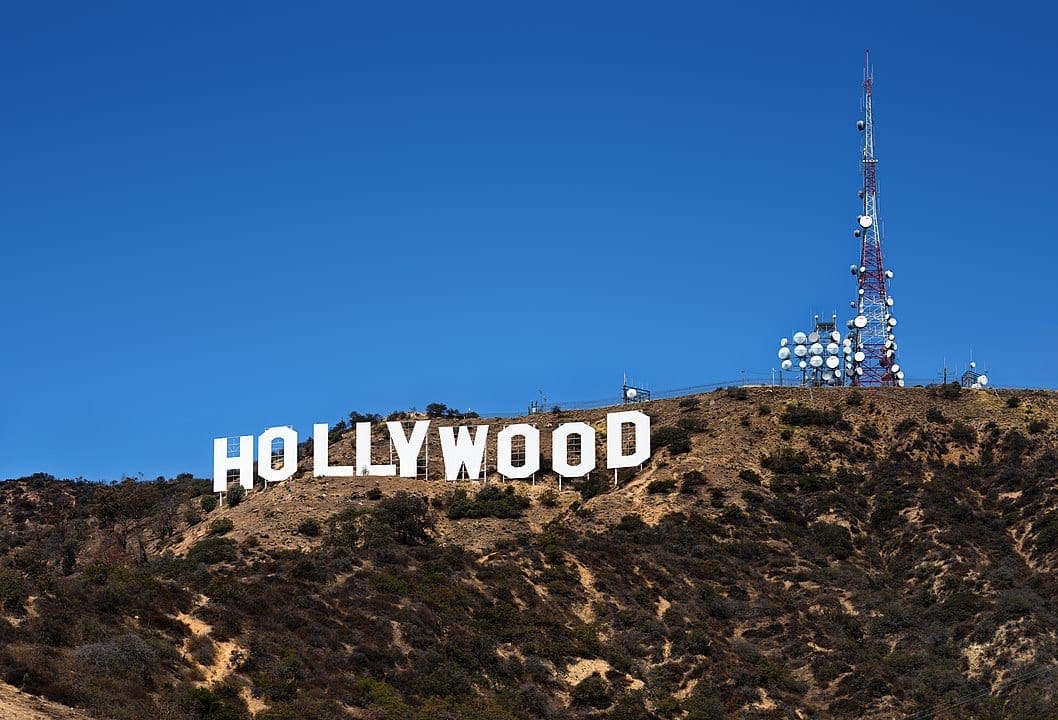 hollywood sign