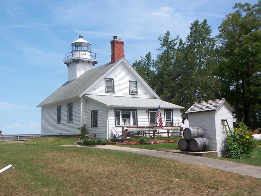 traverse city light houses