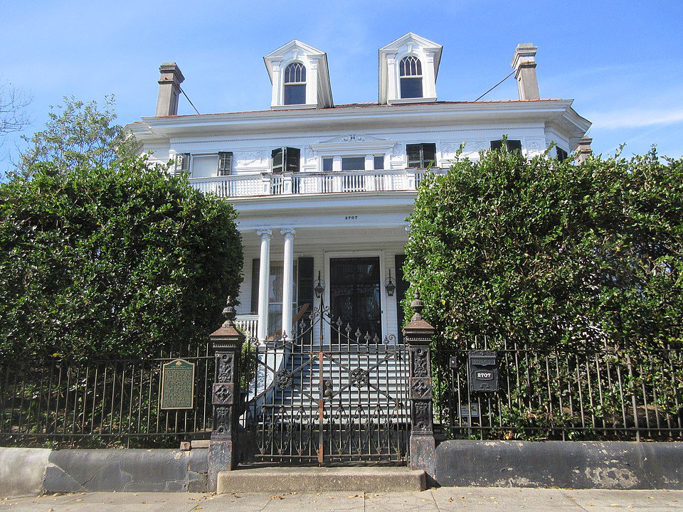 garden district things to do in New Orleans